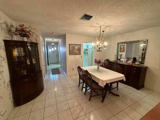 5725 Fernley Drive E 40, West Palm Beach, FL 33415