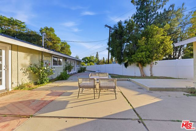 18445 Los Alimos Street, Porter Ranch, CA 91326