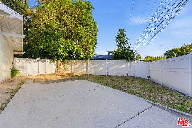18445 Los Alimos Street, Porter Ranch, CA 91326