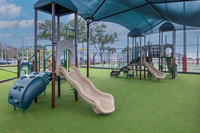 11303 MISTY ISLE LANE, Riverview, FL 33579