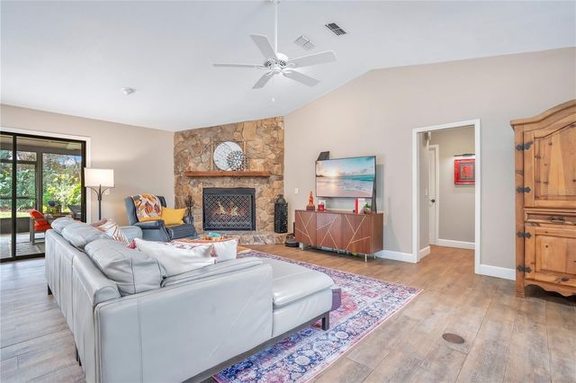 9488 SHORTLEAF COURT, Apopka, FL 32703