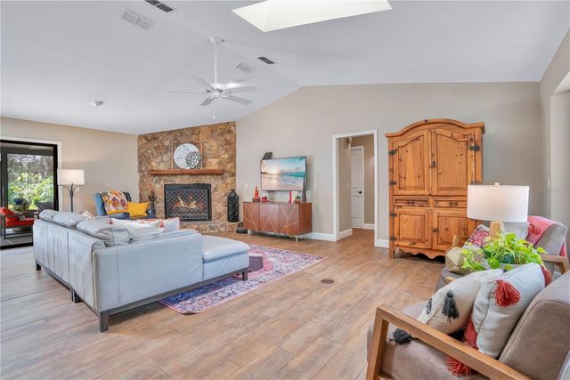 9488 SHORTLEAF COURT, Apopka, FL 32703