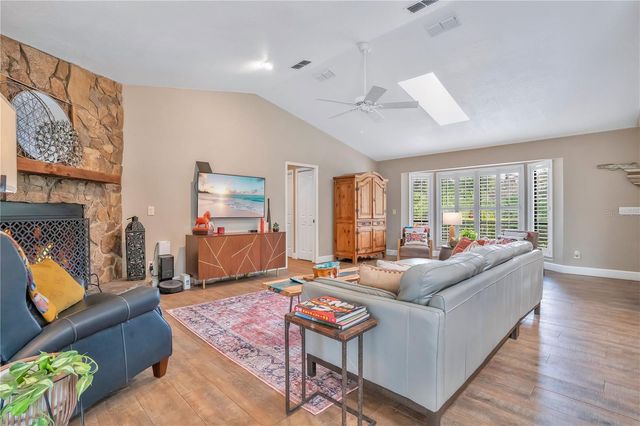 9488 SHORTLEAF COURT, Apopka, FL 32703