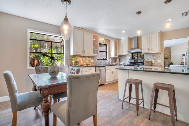 9488 SHORTLEAF COURT, Apopka, FL 32703