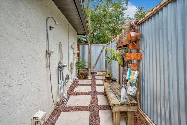 9488 SHORTLEAF COURT, Apopka, FL 32703