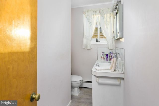 156 TETTEMER AVE, Hamilton, NJ 08610