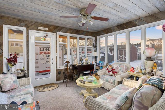 156 TETTEMER AVE, Hamilton, NJ 08610