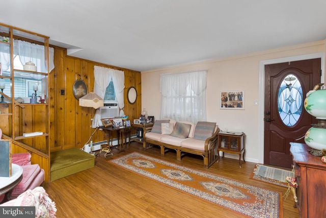 156 TETTEMER AVE, Hamilton, NJ 08610