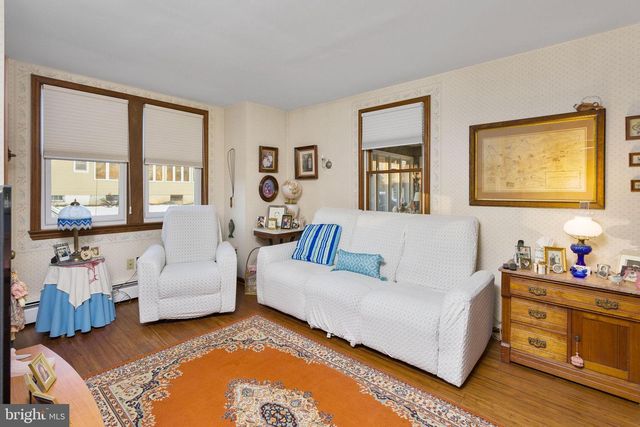 156 TETTEMER AVE, Hamilton, NJ 08610