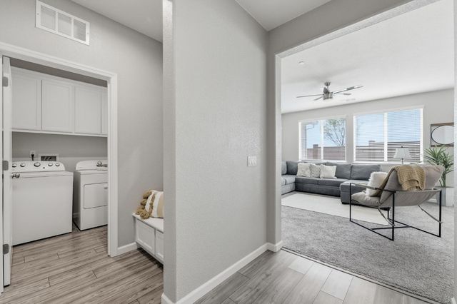 656 Chestnut St, Oakdale, CA 95361