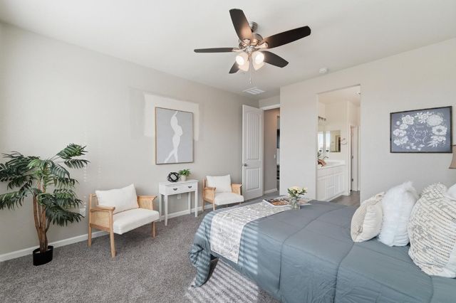 656 Chestnut St, Oakdale, CA 95361