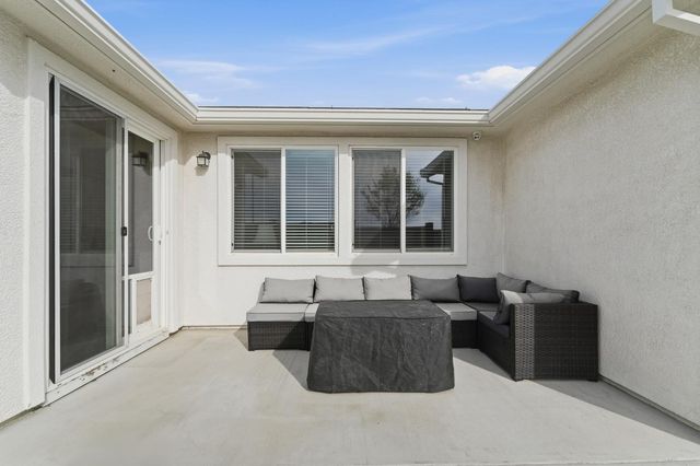 656 Chestnut St, Oakdale, CA 95361