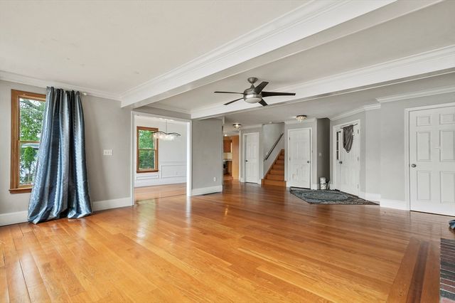 9 Lakeside Avenue, Chelmsford, MA 01824