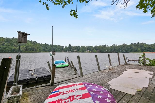 9 Lakeside Avenue, Chelmsford, MA 01824