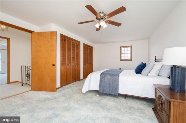 8236 BAYSIDE RD, Chesapeake Beach, MD 20732