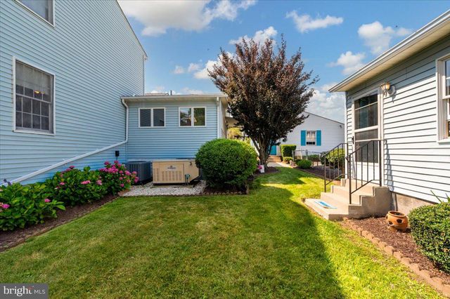 8236 BAYSIDE RD, Chesapeake Beach, MD 20732