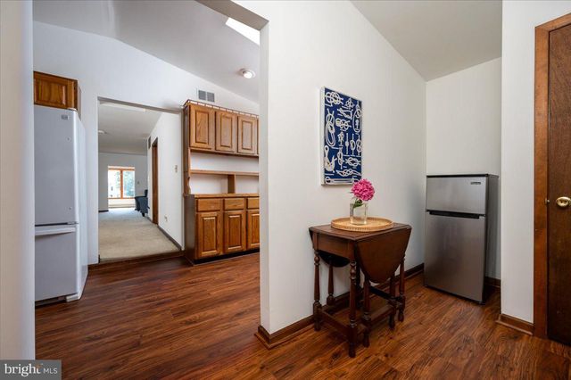 8236 BAYSIDE RD, Chesapeake Beach, MD 20732