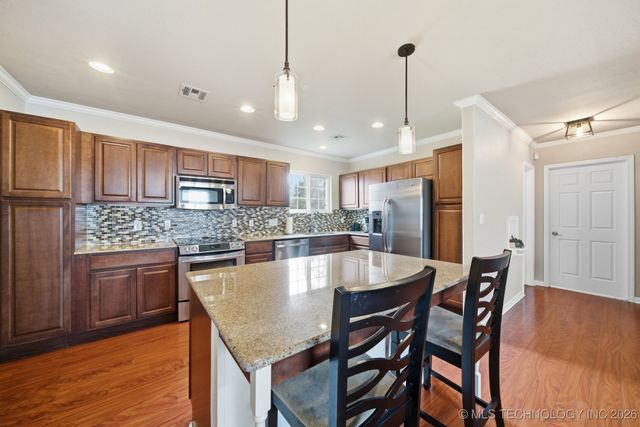 1321 S Quebec Avenue, Tulsa, OK 74112