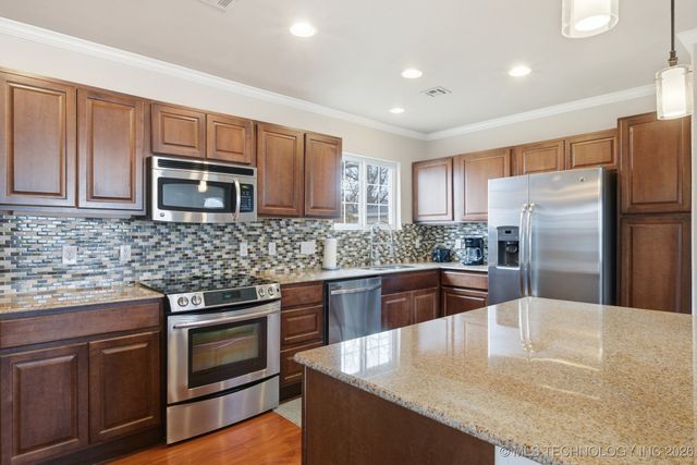 1321 S Quebec Avenue, Tulsa, OK 74112