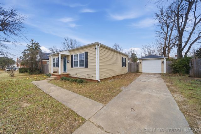 1321 S Quebec Avenue, Tulsa, OK 74112