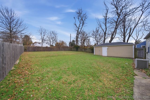 1321 S Quebec Avenue, Tulsa, OK 74112