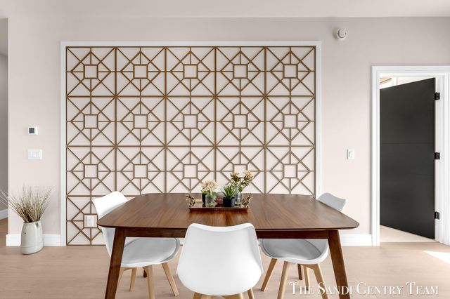 300 Washington Avenue Unit 16, Grand Haven, MI 49417