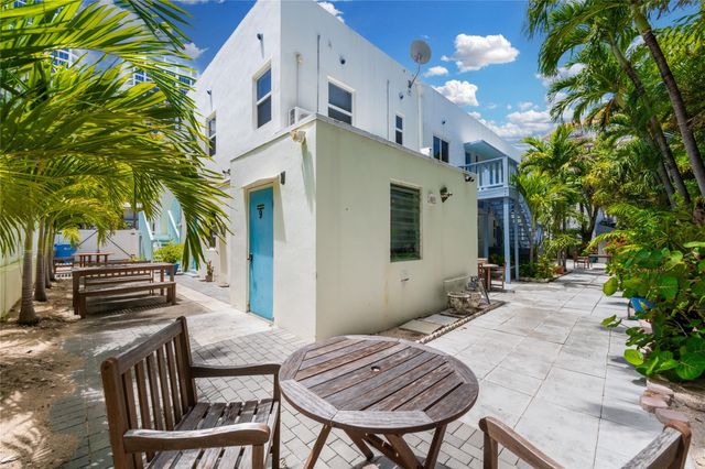 3015 Seville Street 7, Fort Lauderdale, FL 33304
