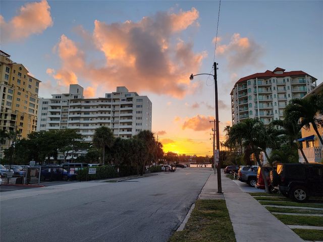 3015 Seville Street 7, Fort Lauderdale, FL 33304