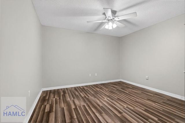 720 Thornwood Way, Hinesville, GA 31313