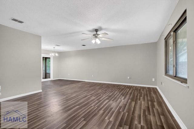 720 Thornwood Way, Hinesville, GA 31313