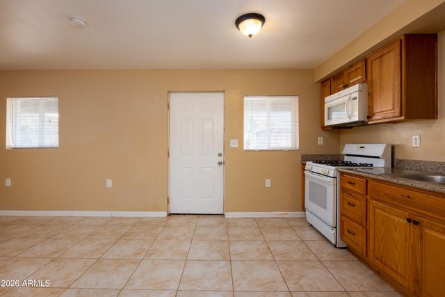 2501 W BELMONT Avenue Apt 3, Phoenix, AZ 85051