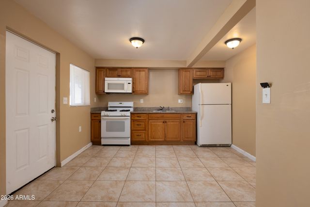 2501 W BELMONT Avenue Apt 3, Phoenix, AZ 85051