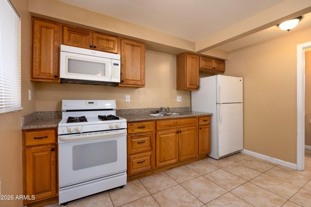 2501 W BELMONT Avenue Apt 3, Phoenix, AZ 85051
