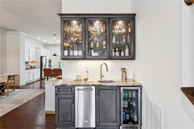 430 Rose Garden Lane, Alpharetta, GA 30009