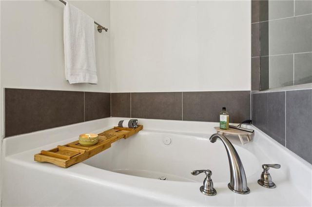 430 Rose Garden Lane, Alpharetta, GA 30009