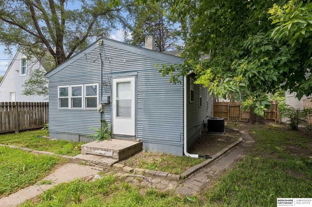 2619 Fort Street, Omaha, NE 68111