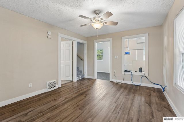 2619 Fort Street, Omaha, NE 68111