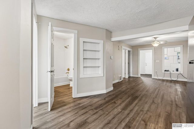 2619 Fort Street, Omaha, NE 68111