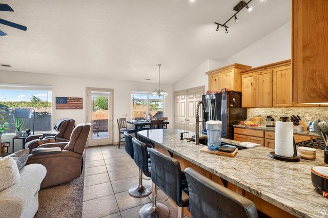 1269 E PINE VALLEY ST, Washington, UT 84780