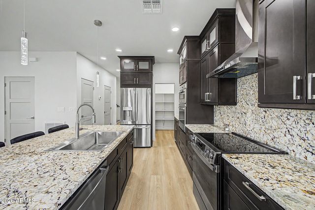 48403 N 27TH Avenue, New River, AZ 85087