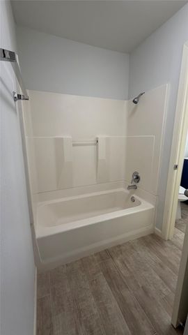 7200 Clarewood Drive 1702, Houston, TX 77036