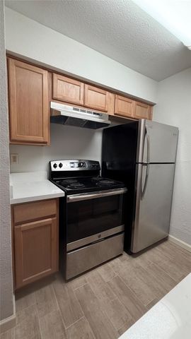 7200 Clarewood Drive 1702, Houston, TX 77036