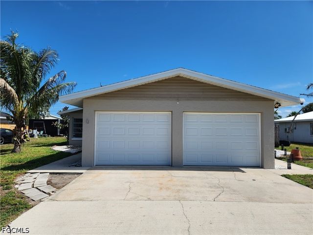 11370 & 11368 Summerwinds CT 70, Fort Myers, FL 33908