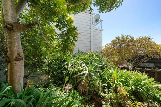 203 Hoffman Avenue, San Francisco, CA 94114