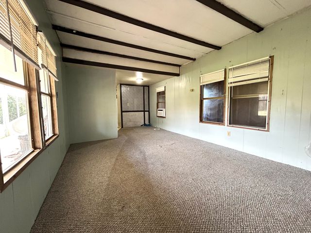 714 Farmer LN, Vinton, VA 24179