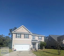 1232 Peacock Trail, Hinesville, GA 31313