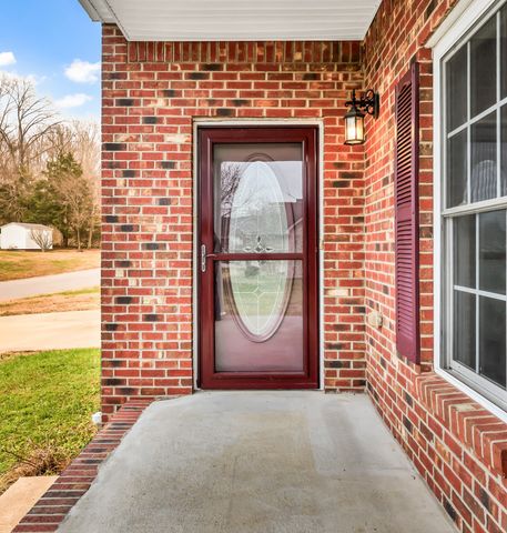 154 Derwent Dr, Clarksville, TN 37040