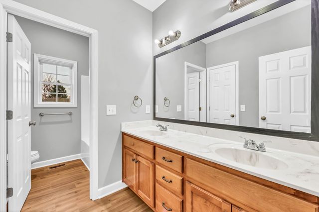 154 Derwent Dr, Clarksville, TN 37040