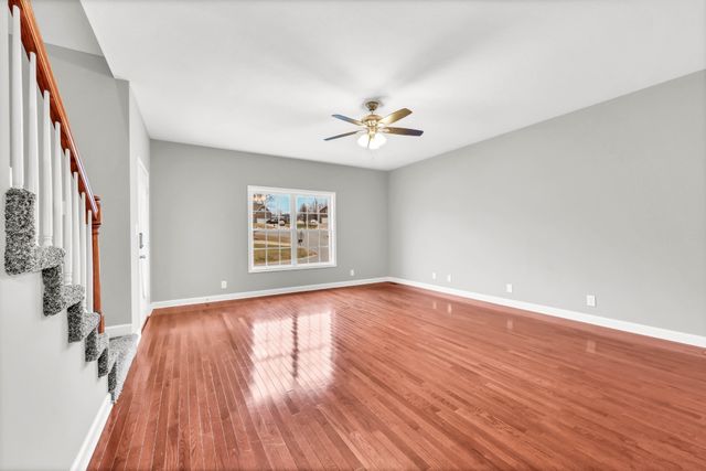 154 Derwent Dr, Clarksville, TN 37040