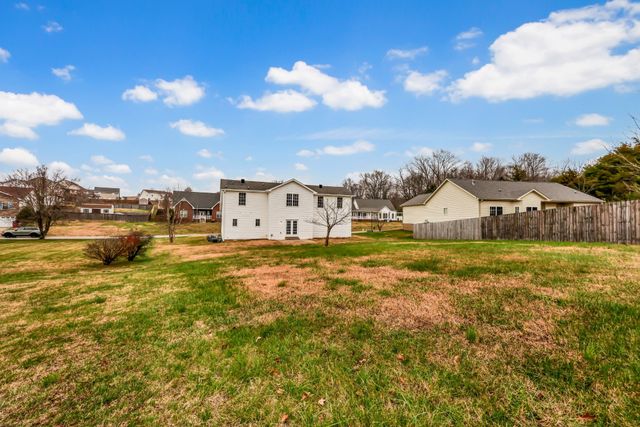 154 Derwent Dr, Clarksville, TN 37040